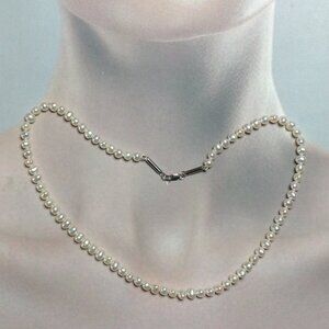 White Freshwater Pearl with Silver Clasp Necklace